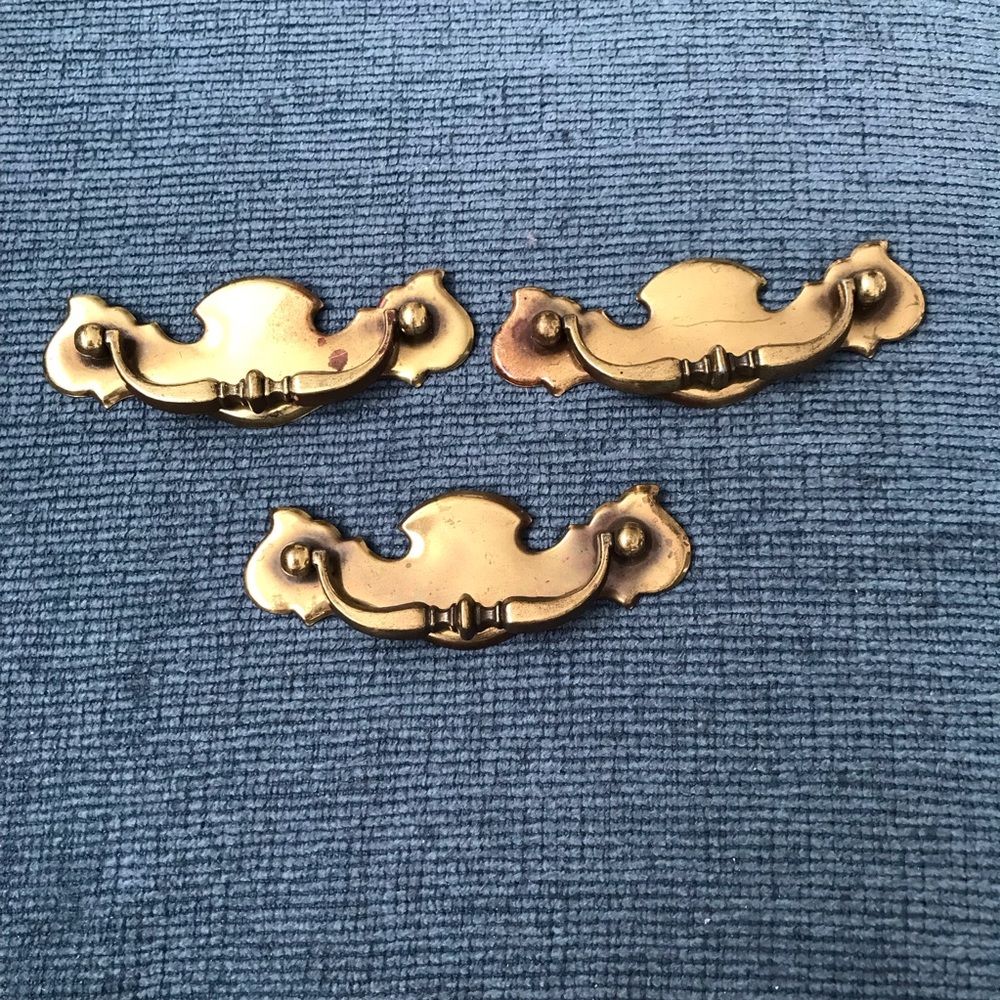 Set Of 3 Vintage 70s Chippendale Style Brass Drawer Pulls. @5”x2”